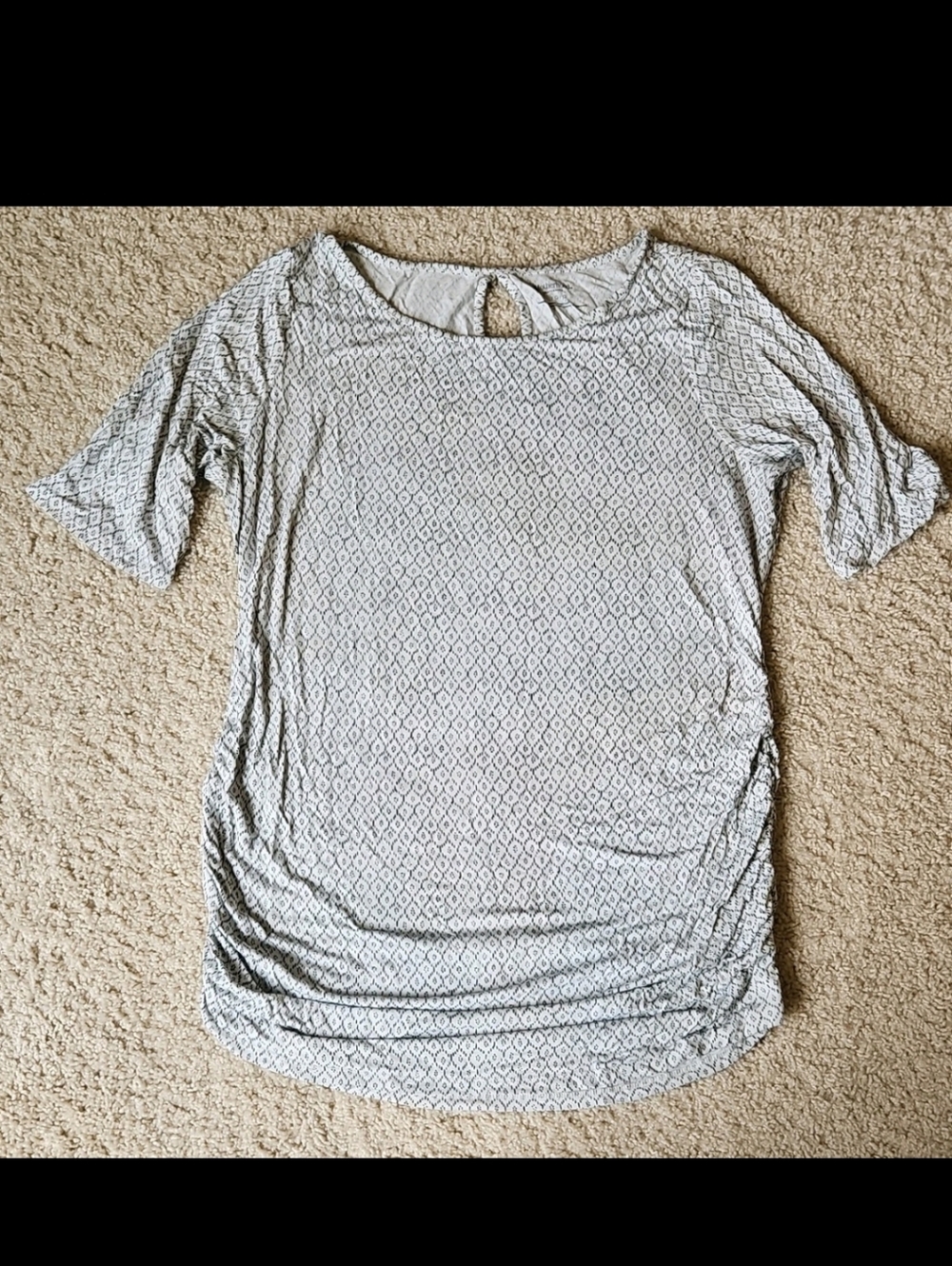 Motherhood Maternity Light Gray Patterned Women’s Top